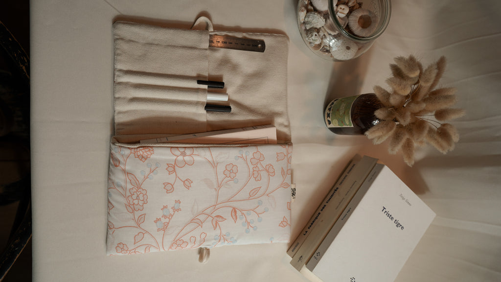 Housse de livre - fleurs roses