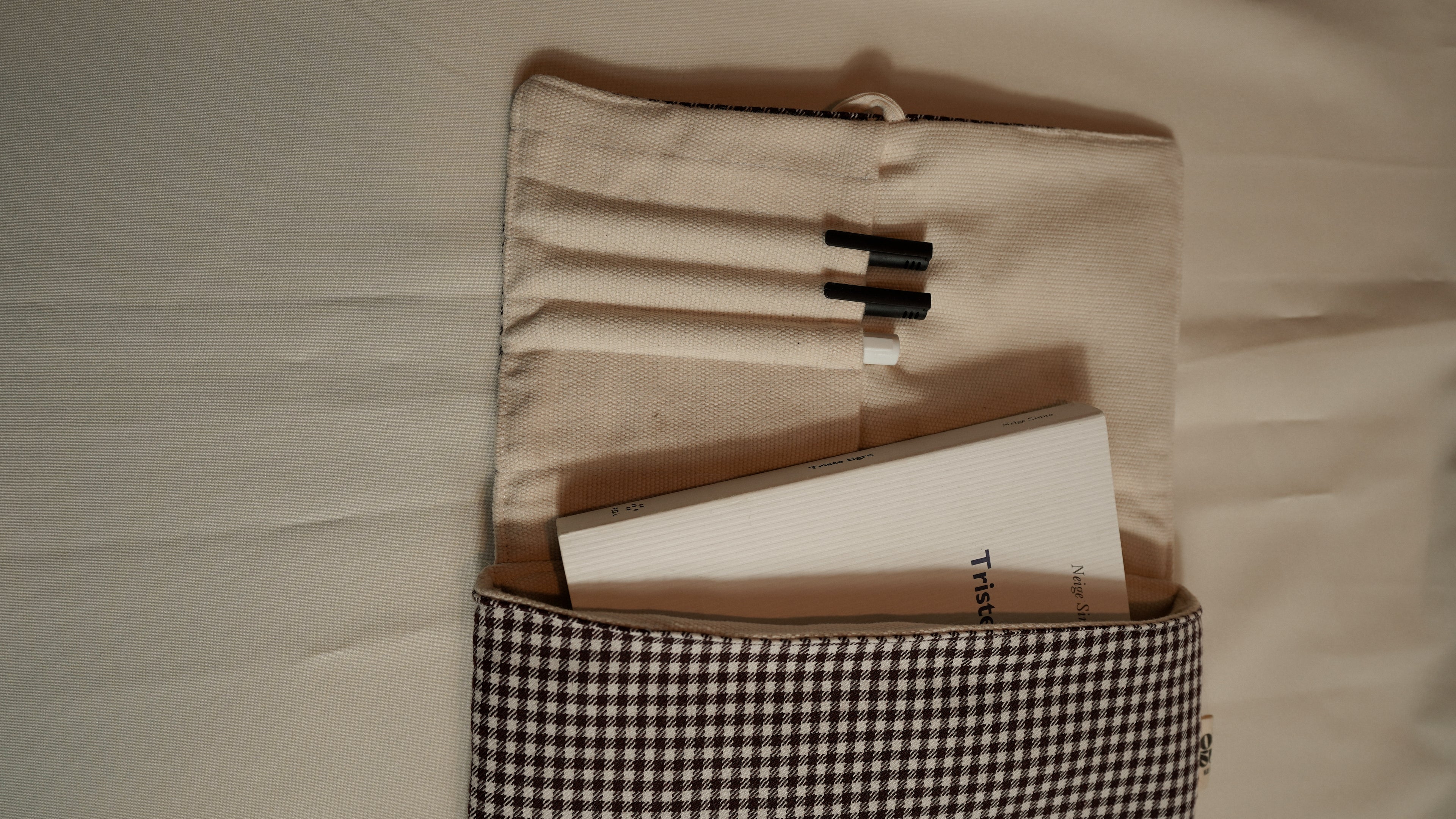 Housse de livre - pied de poule