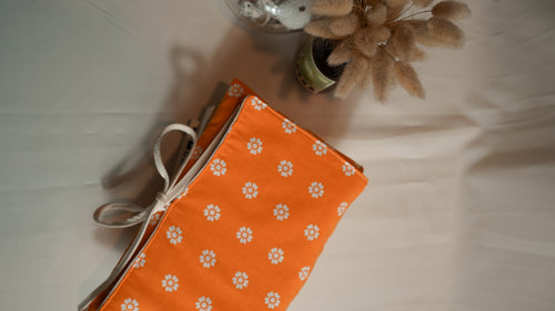 Housse de livre - fleurs orange